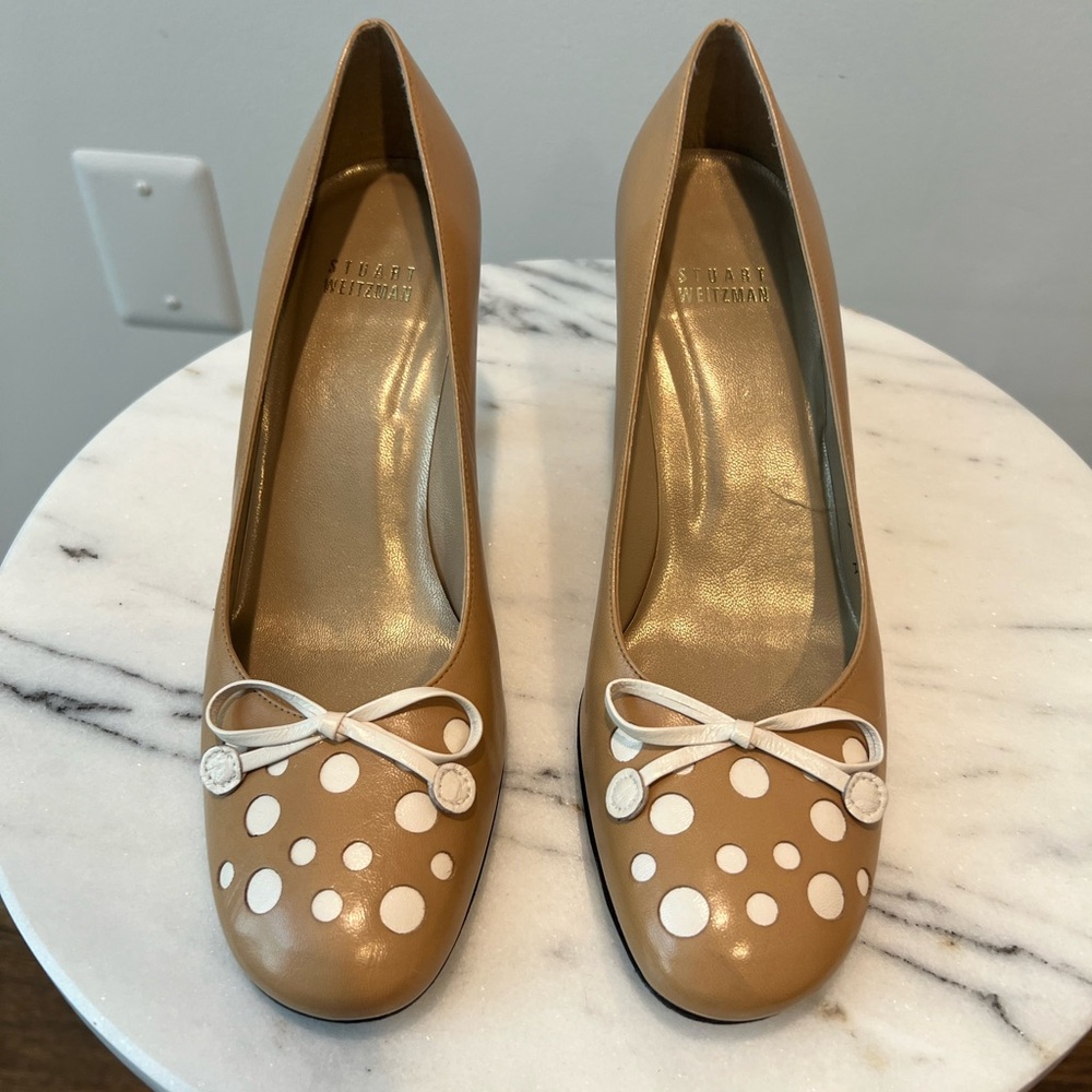 Stuart Weitzman Nicetan Napa Pumps w/Box
